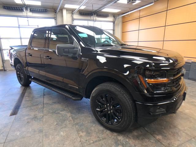2025 Ford F-150 XLT photo 2
