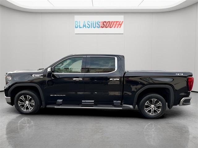 2022 Gmc Sierra 1500 SLT photo 4