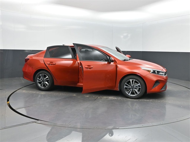 2023 Kia Forte LXS photo 33