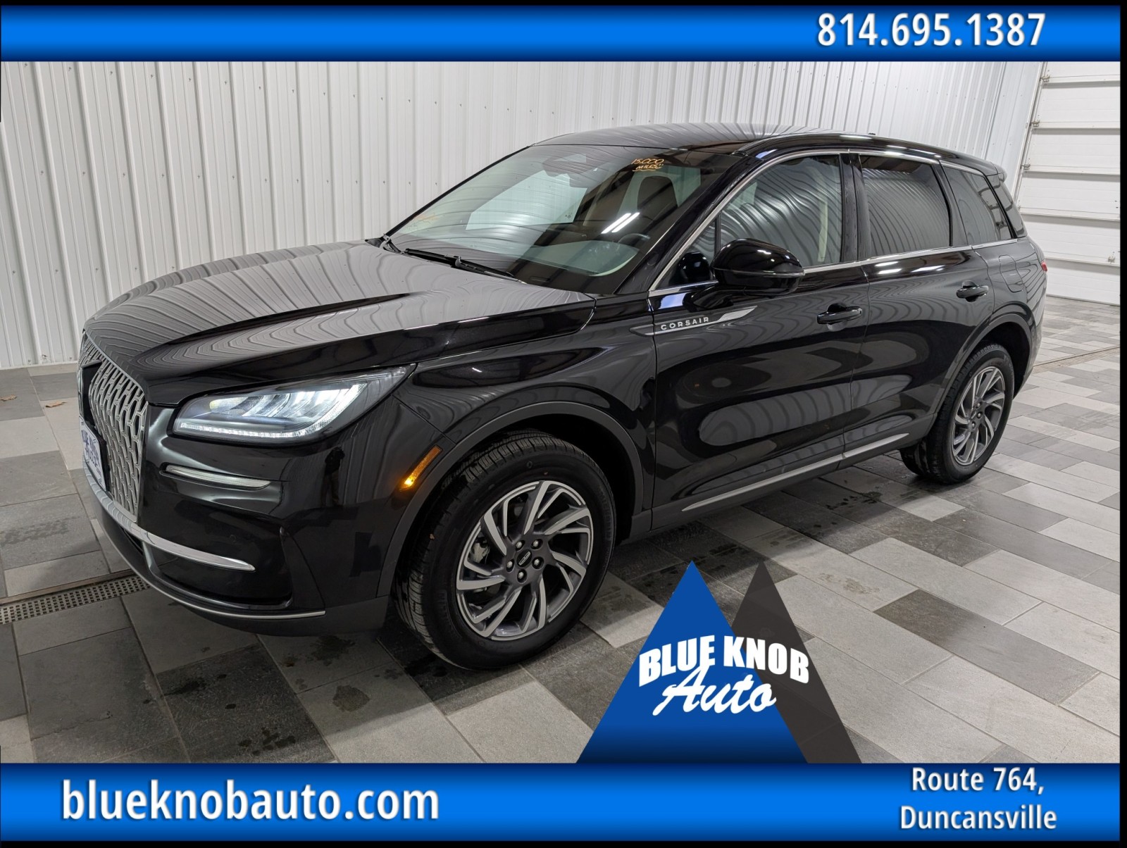 2023 Lincoln Corsair Base's photo