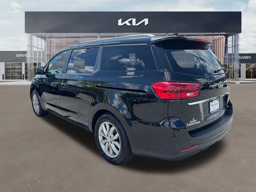 2021 Kia Sedona EX photo 5