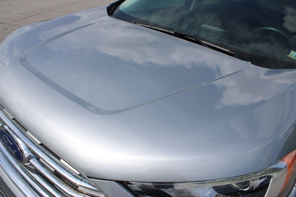 2020 Ford Edge SE photo 39
