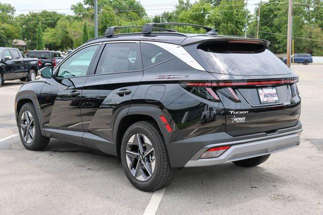 New 2025 Black Hyundai SEL Convenience FWD image 3