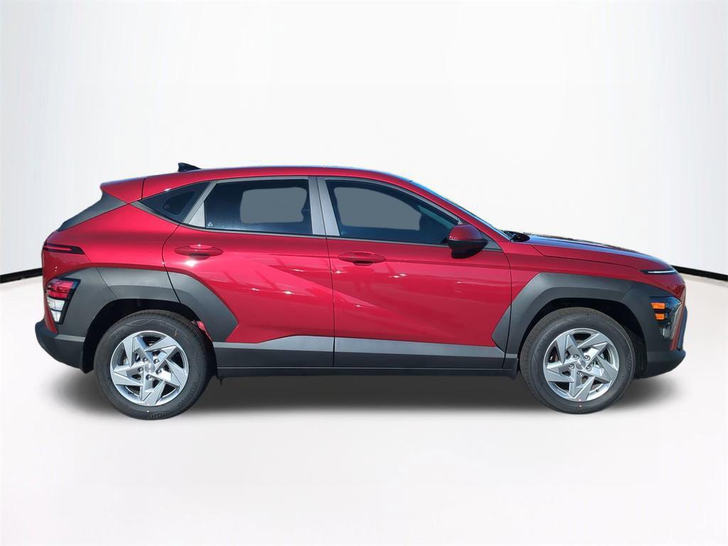 2026 Hyundai Kona SE photo 4