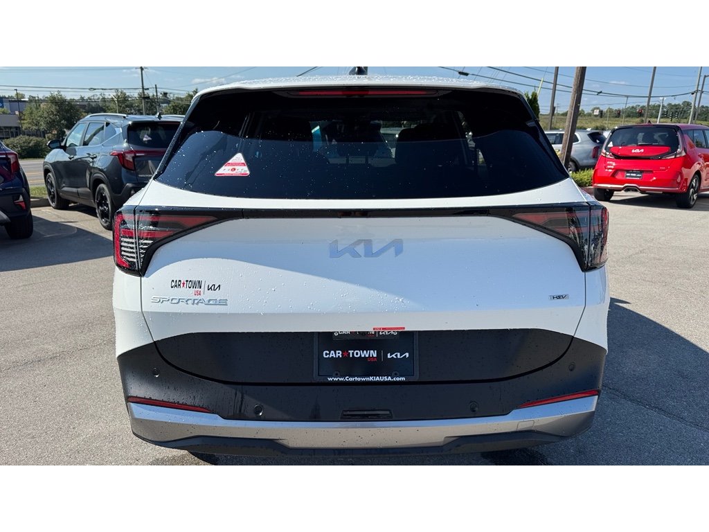 2026 Kia Sportage Hybrid S photo 2