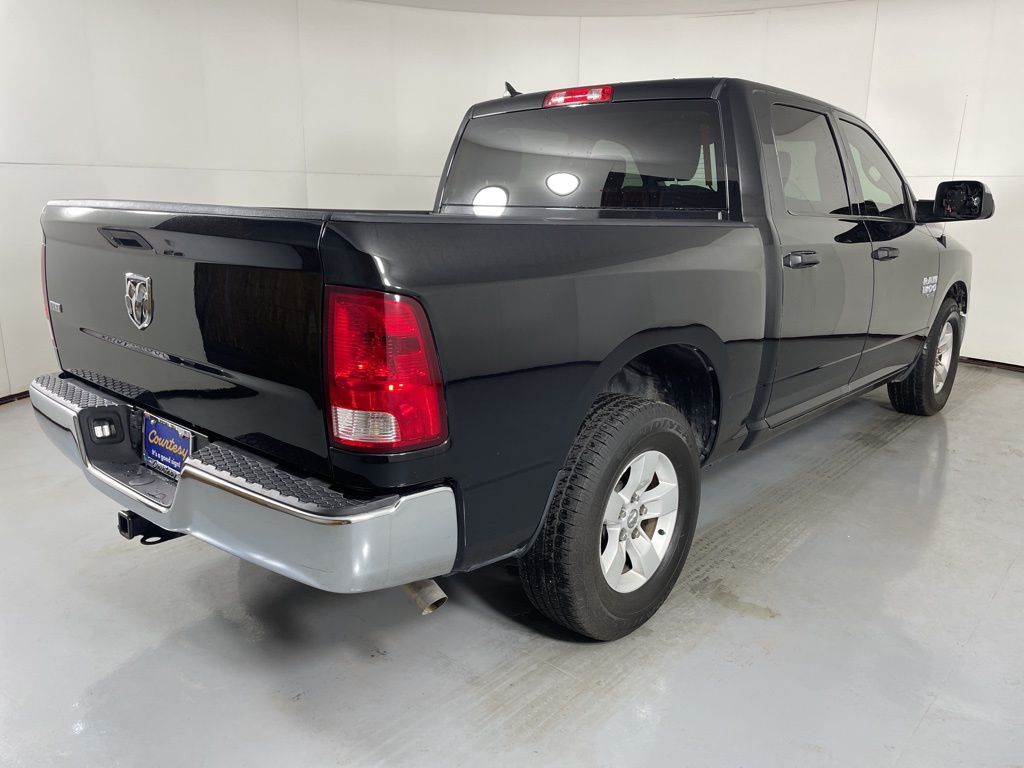 2023 Ram 1500 Classic SLT photo 9