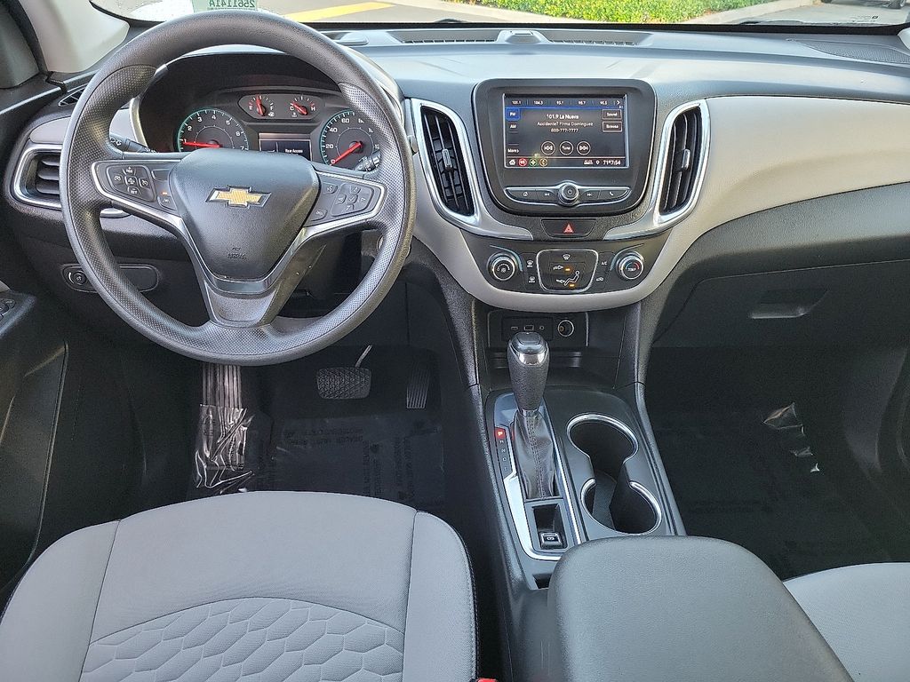 2021 Chevrolet Equinox LS photo 4