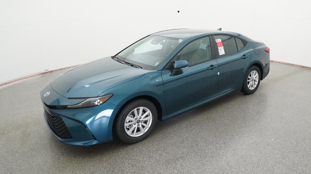 2026 Toyota Camry LE's photo