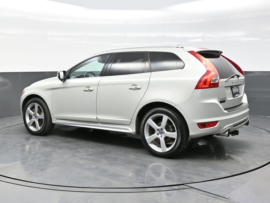 2012 Volvo XC60 T6 R-Design Platinum photo 3
