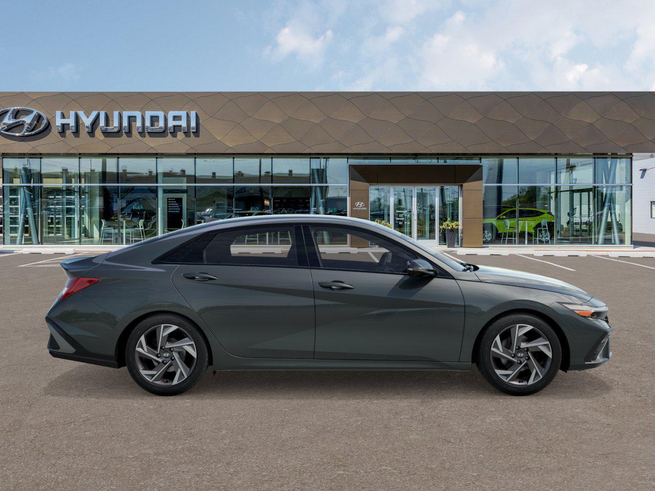 2025 Hyundai Elantra SEL Sport photo 6