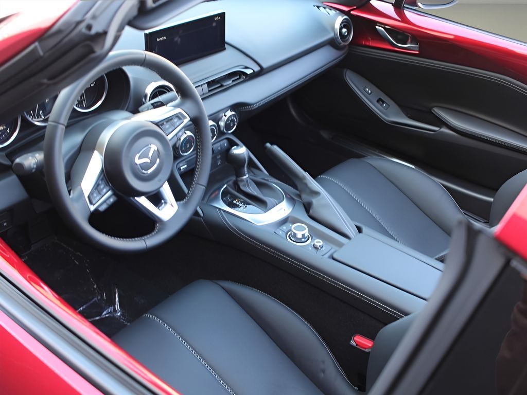 2025 Mazda MX-5 Miata Miata RF Grand Touring photo 15