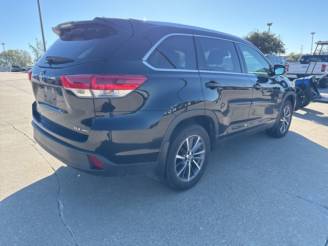2019 Toyota Highlander SE XLE photo 4