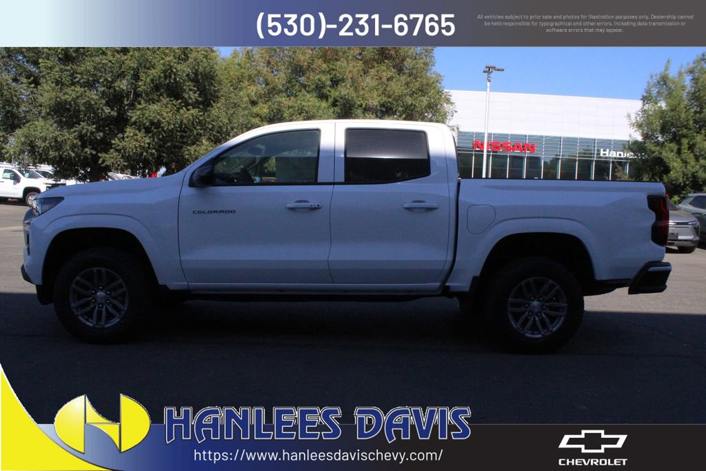 2026 Chevrolet Colorado LT photo 2