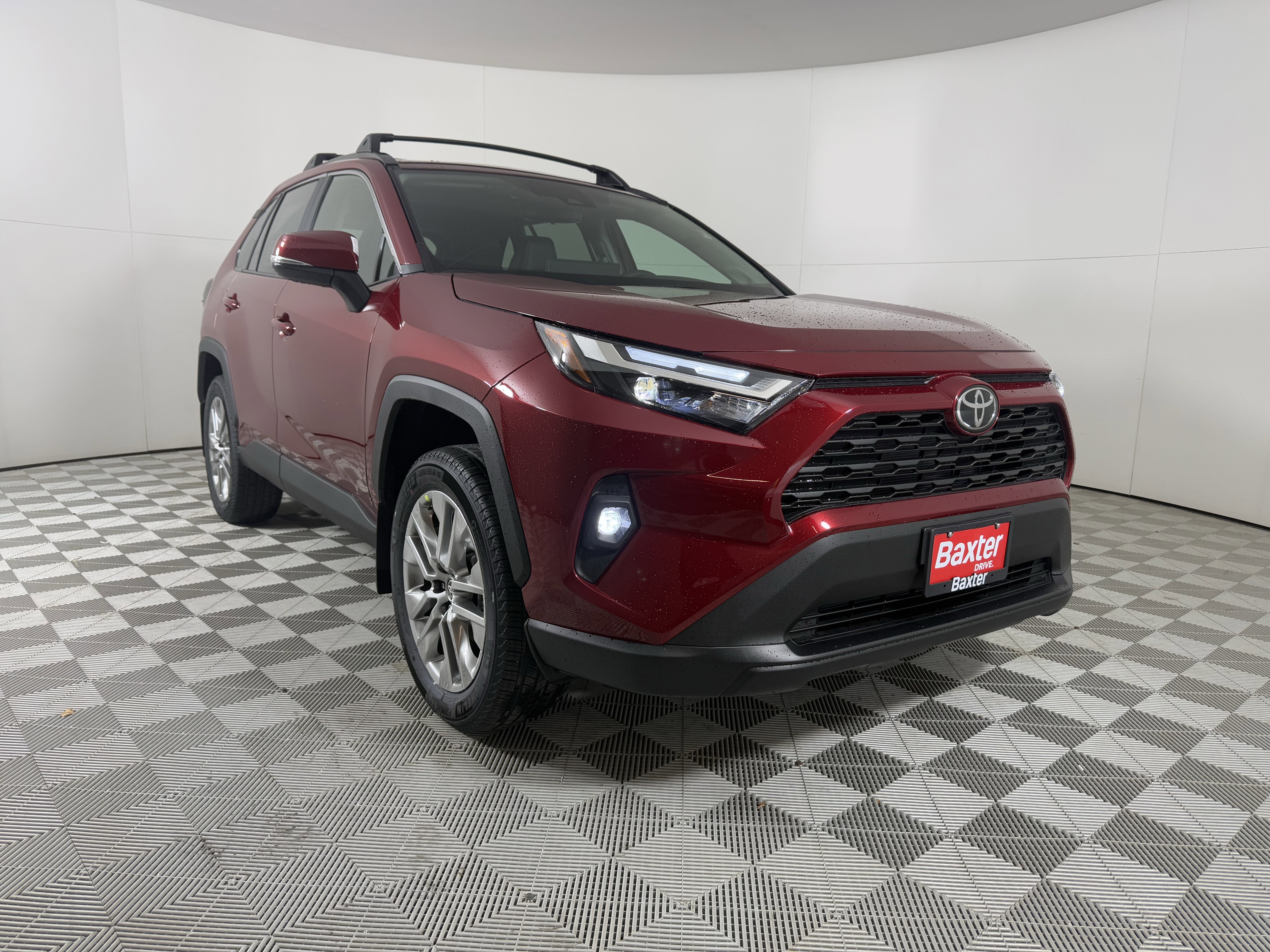 2025 Toyota RAV4 XLE Premium's photo