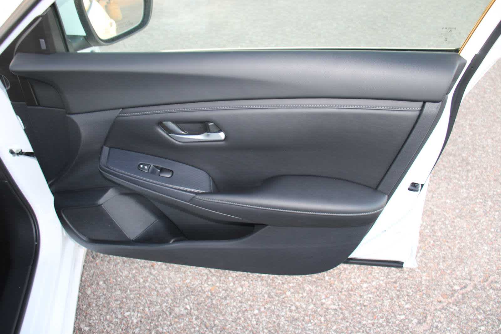 2024 Nissan Sentra SV photo 36
