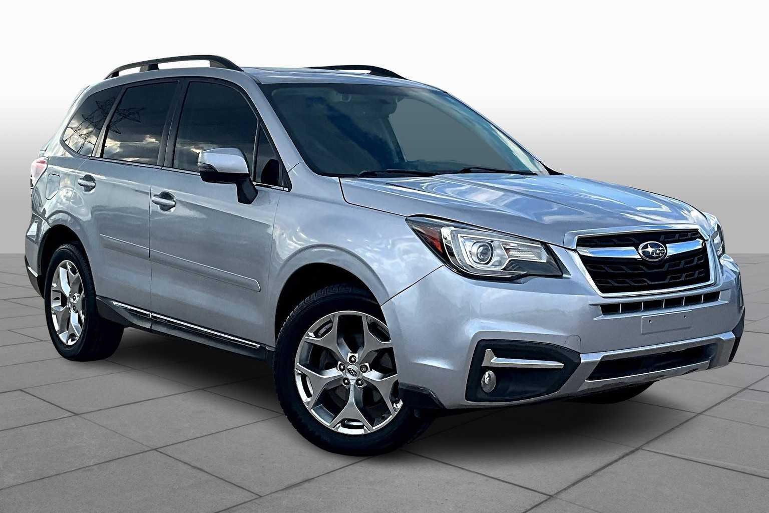 2017 Subaru Forester Touring photo 2