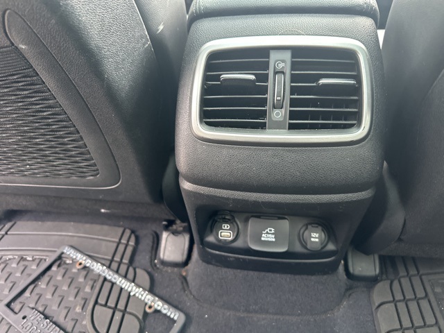 2017 Kia Sorento SX Limited photo 16