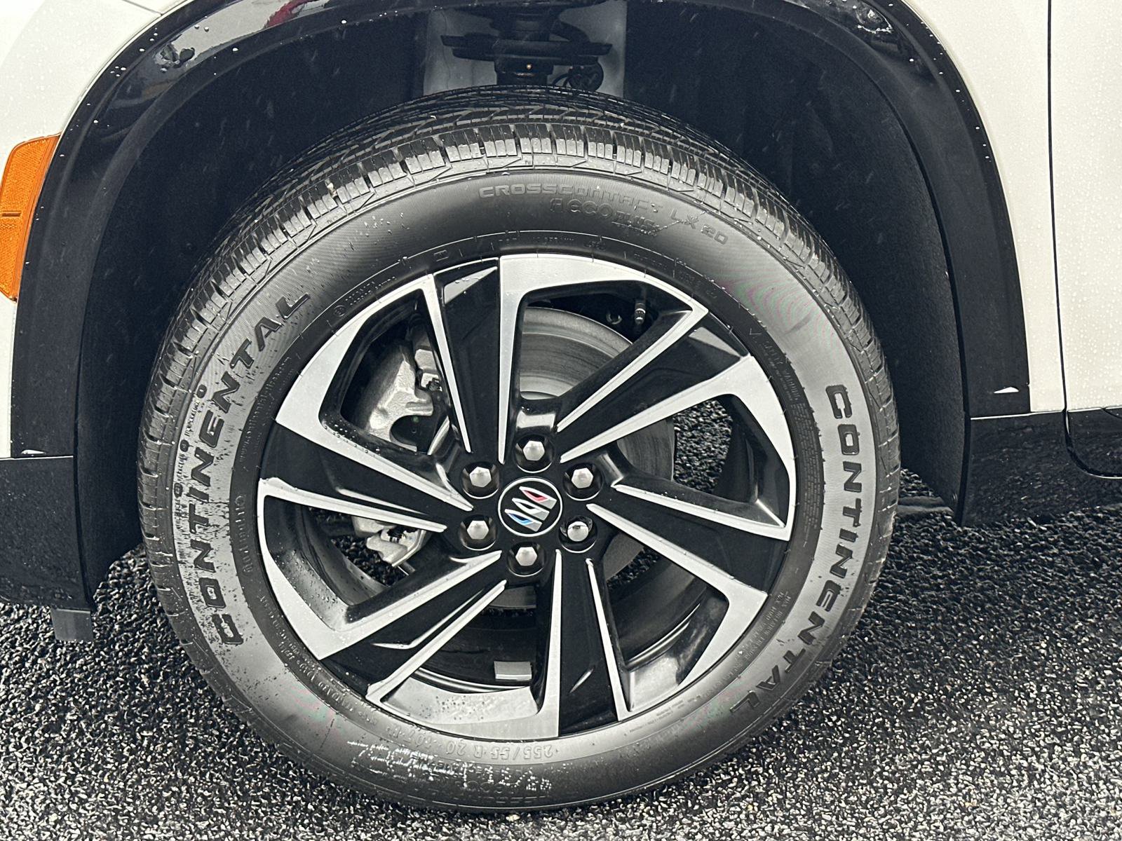 2025 Buick Enclave Sport Touring photo 11