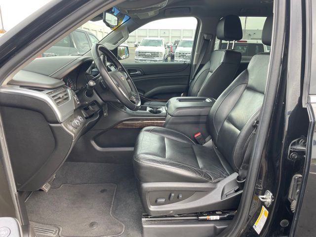 2019 Chevrolet Tahoe LT photo 2
