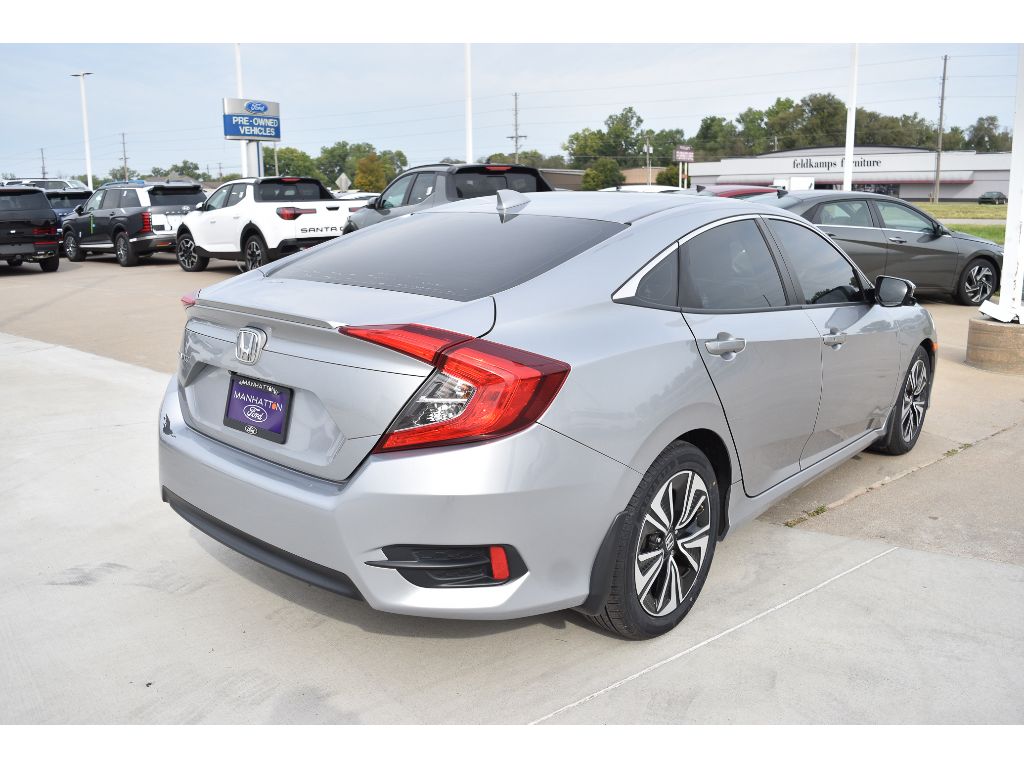 2017 Honda Civic EX-L photo 5