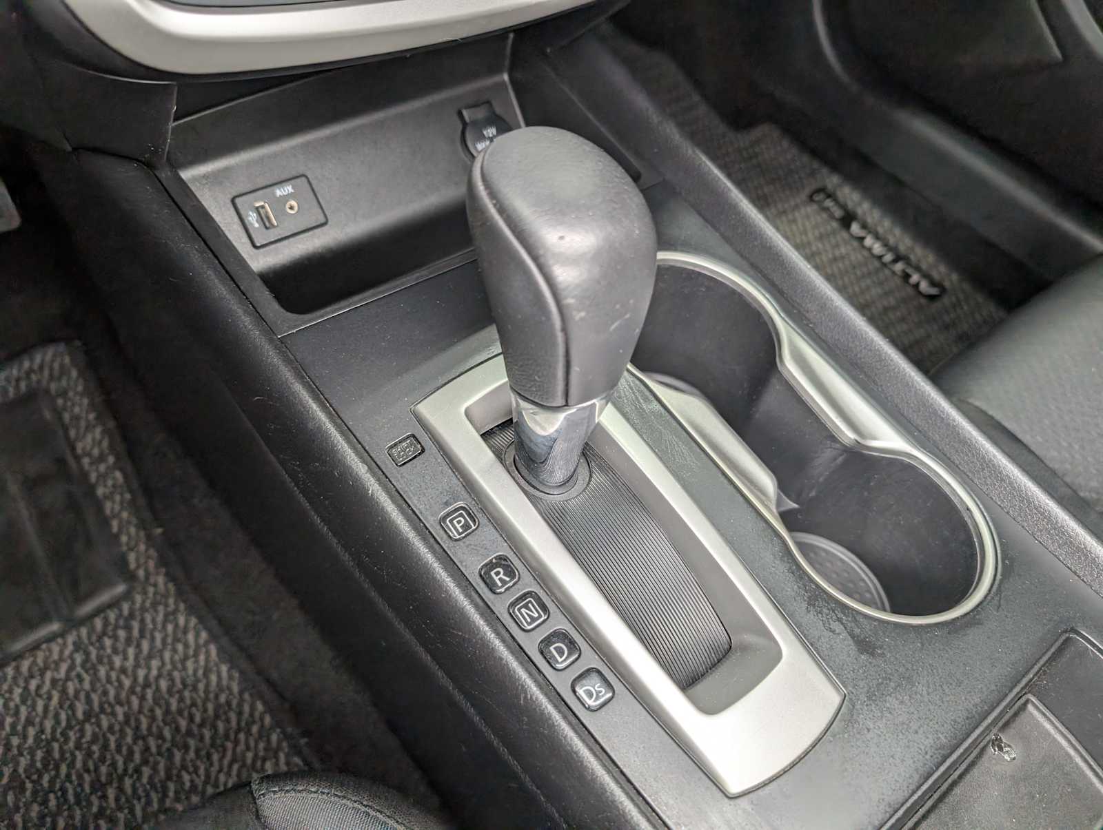 2016 Nissan Altima 2.5 SR photo 26