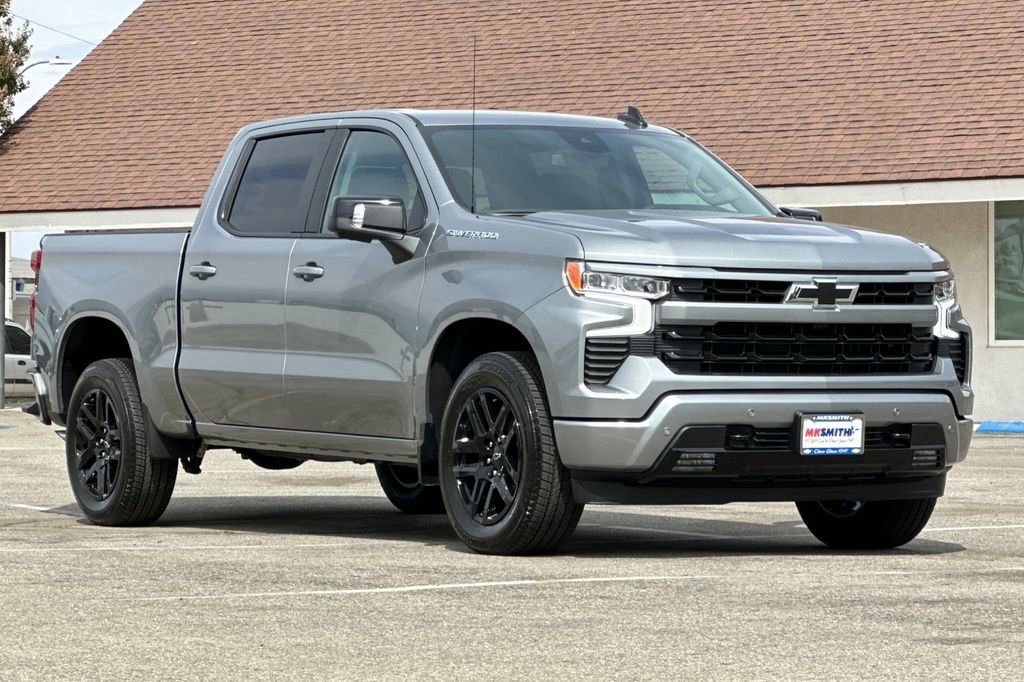 2026 Chevrolet Silverado 1500 RST photo 2