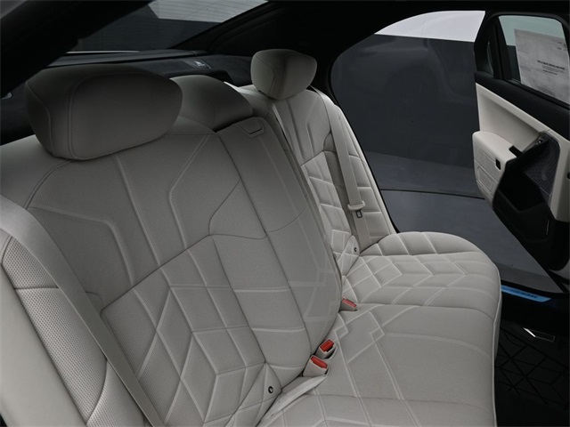 2025 Bmw 740i photo 24