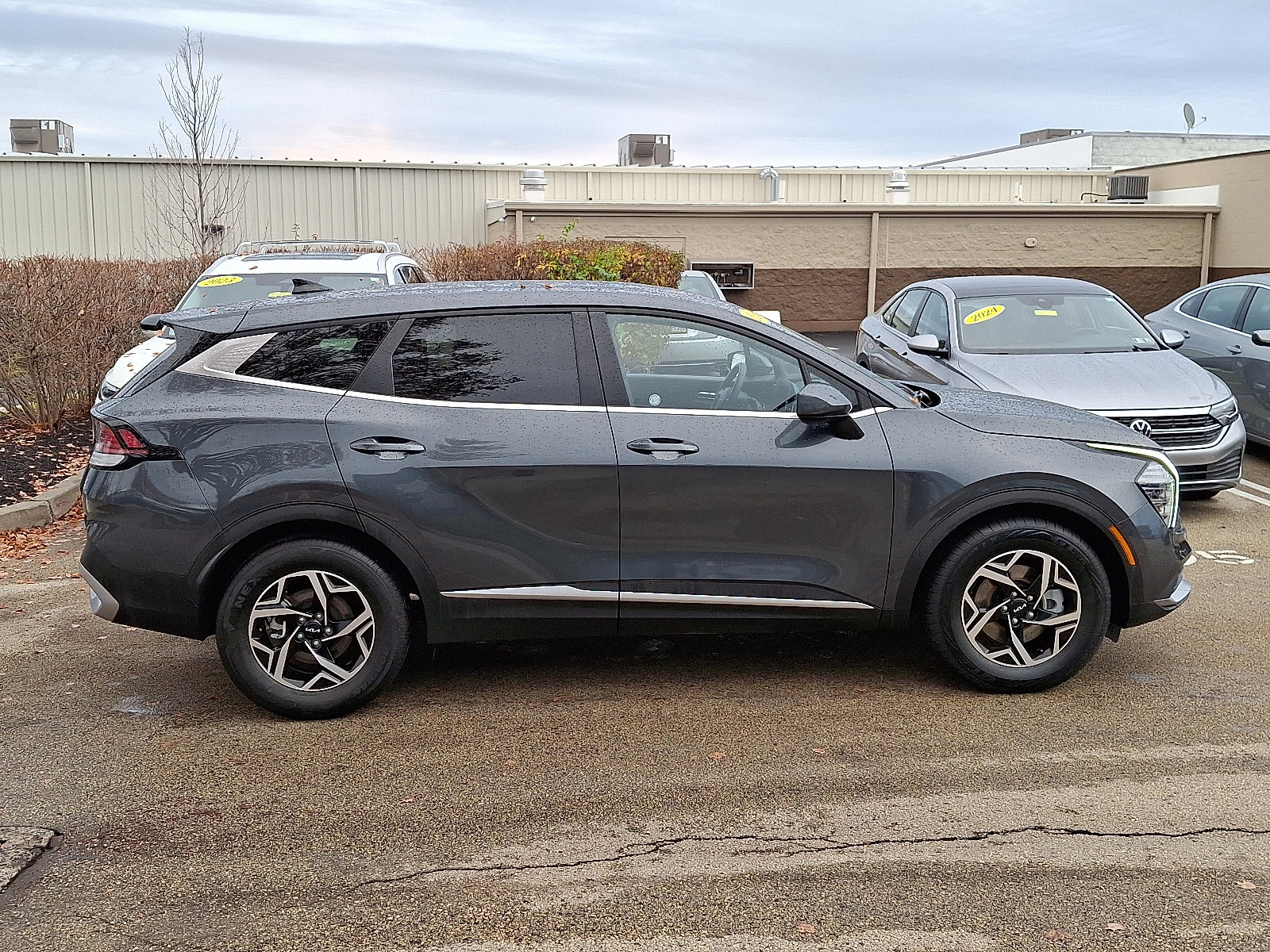 2024 Kia Sportage LX photo 4