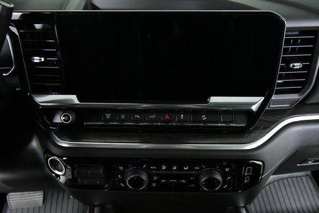 2026 Chevrolet Silverado 2500HD LTZ photo 3