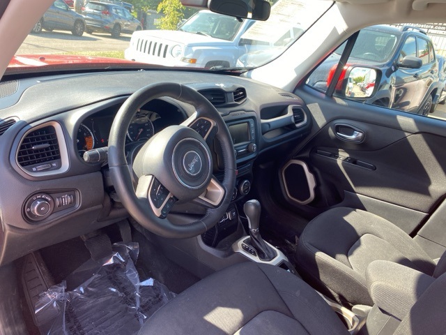 2015 Jeep Renegade Latitude photo 6