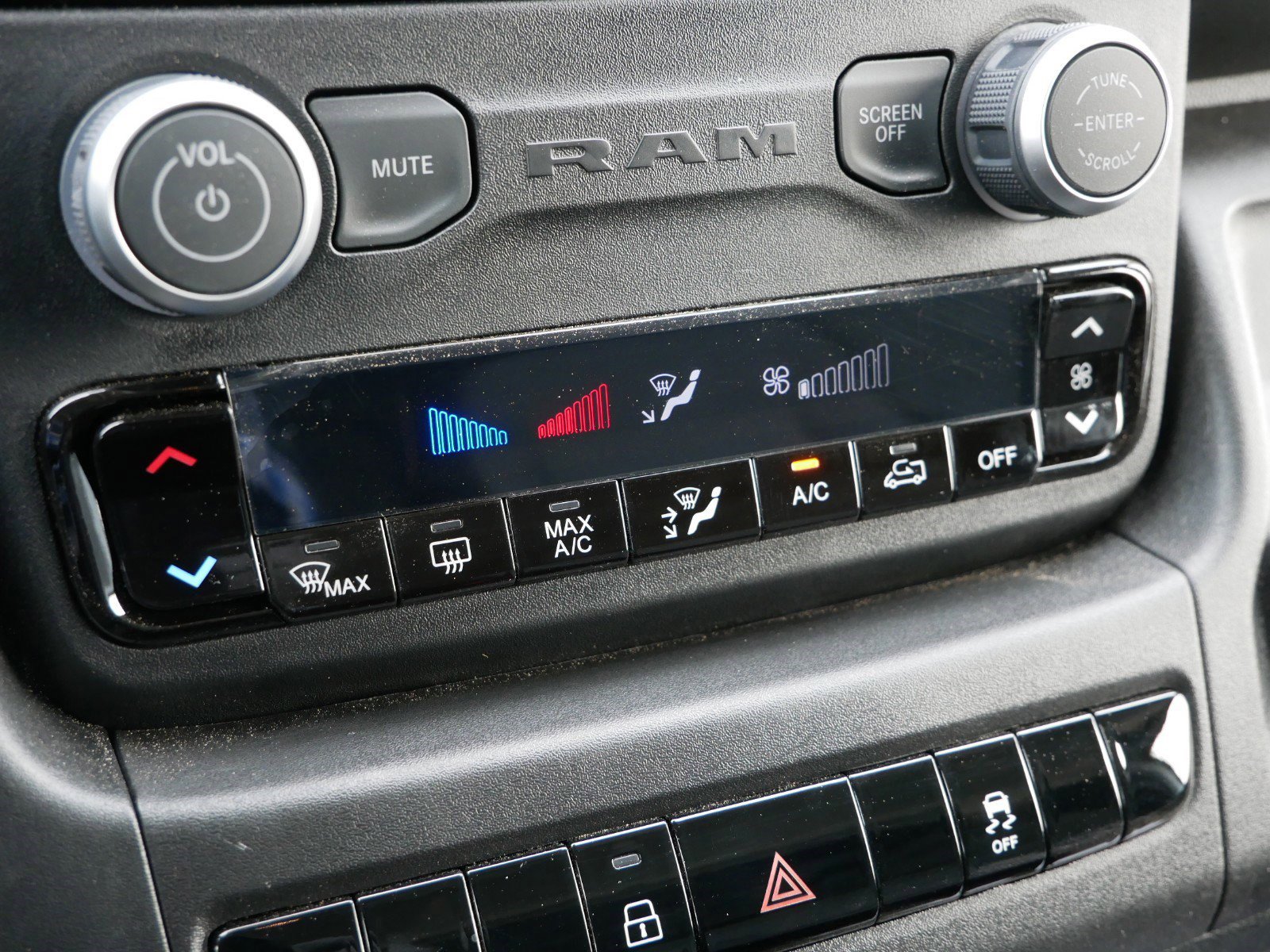2025 Ram ProMaster 3500 photo 11