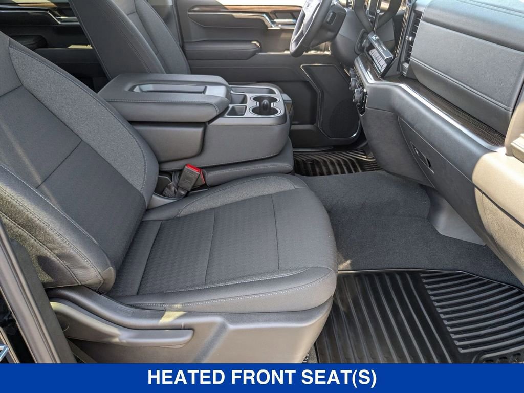 2025 Chevrolet Silverado 1500 LT photo 31