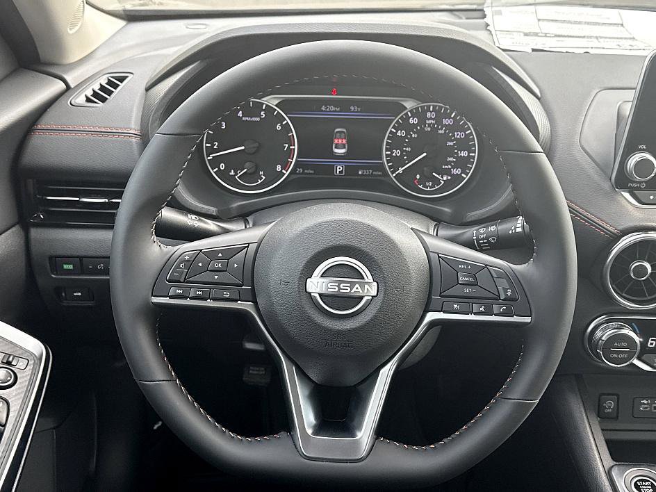 2025 Nissan Sentra SR Midnight Edition photo 14