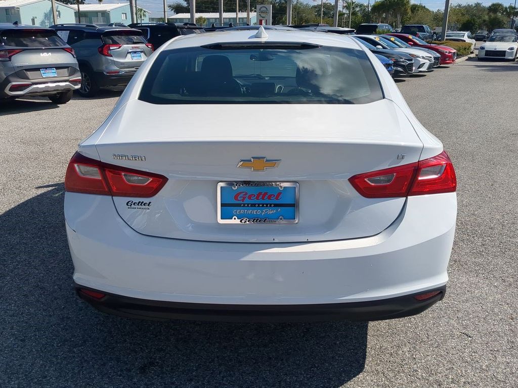 2023 Chevrolet Malibu 1LT photo 4