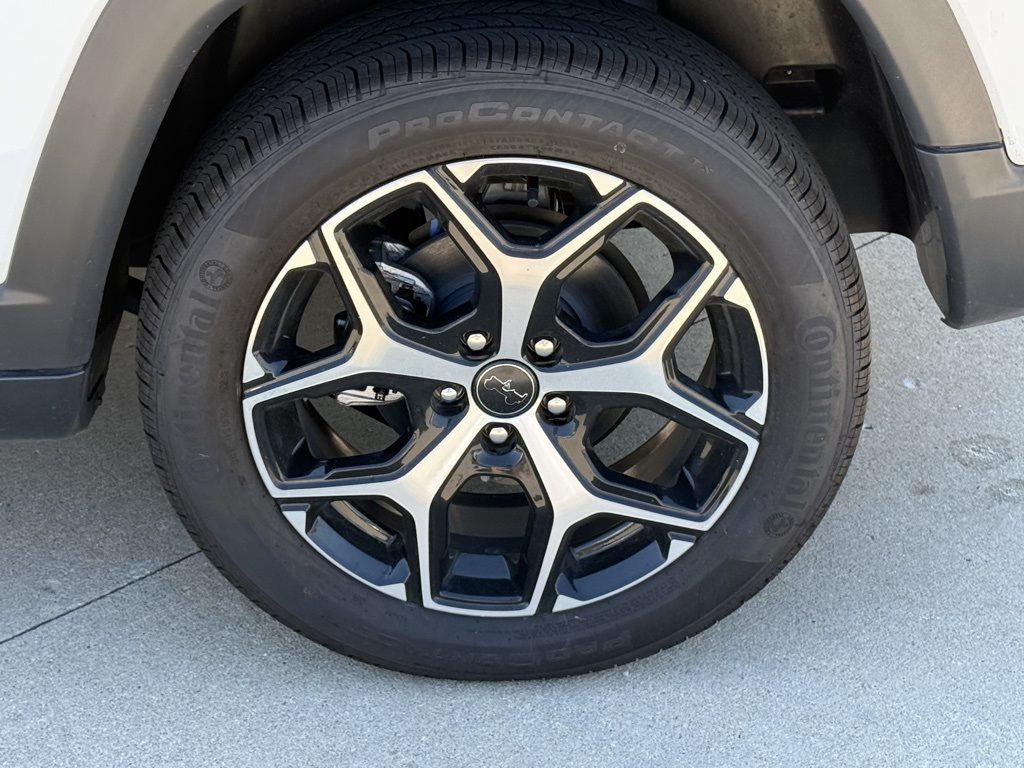2025 Jeep Compass Limited photo 11