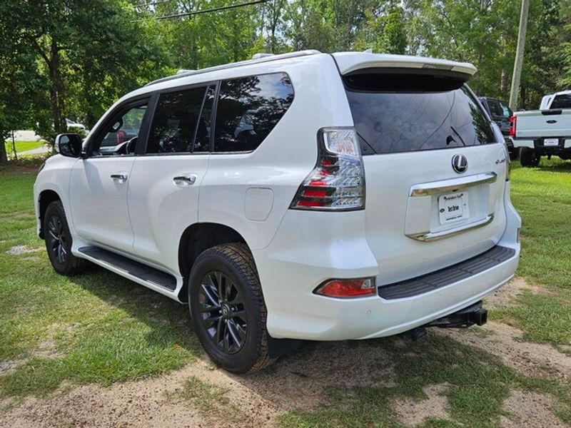 2023 Lexus GX 460 Premium photo 8