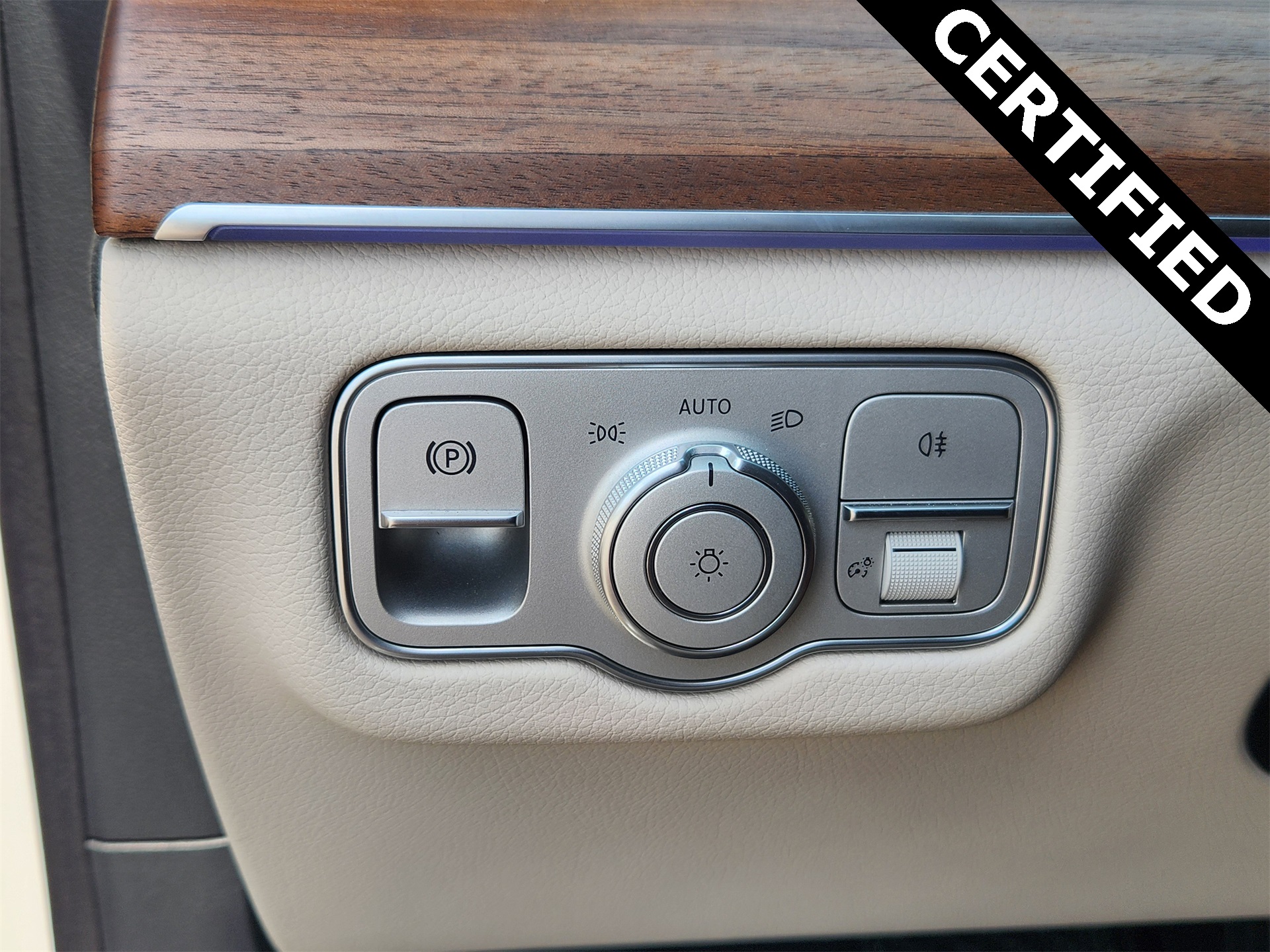 2025 Mercedes Benz GLE 350 4MATIC photo 13