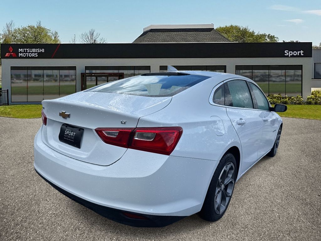 2023 Chevrolet Malibu 1LT photo 3