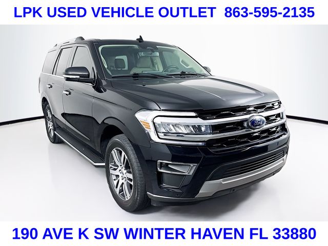 2023 Ford Expedition Limited's photo