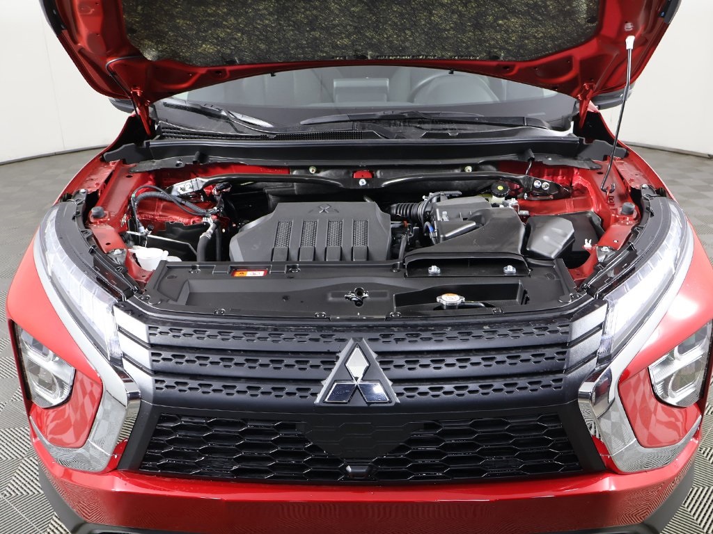 2025 Mitsubishi Eclipse Cross LE photo 26