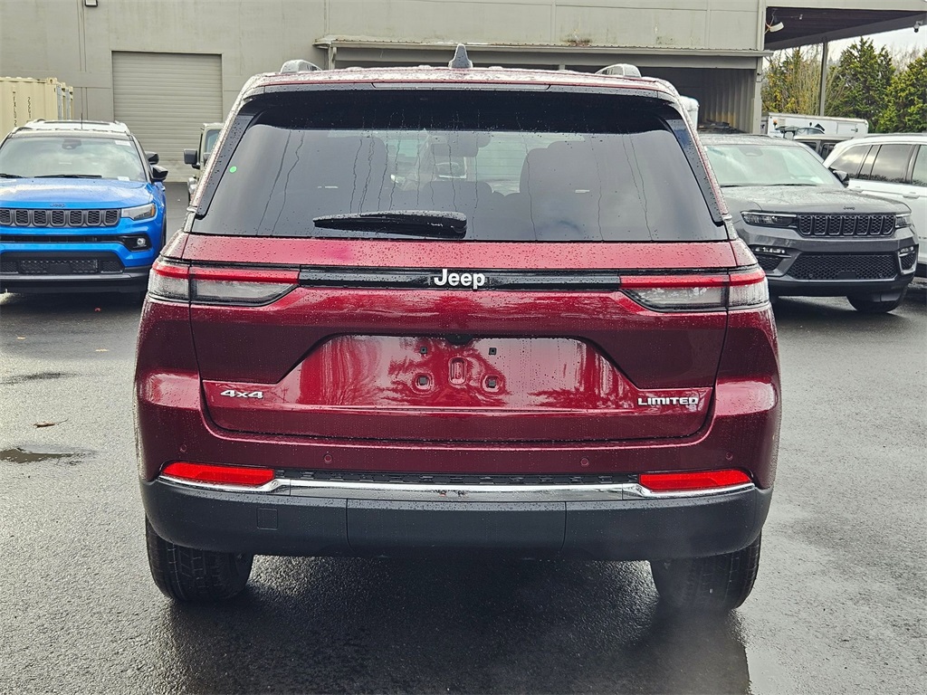 2025 Jeep Grand Cherokee Limited photo 4