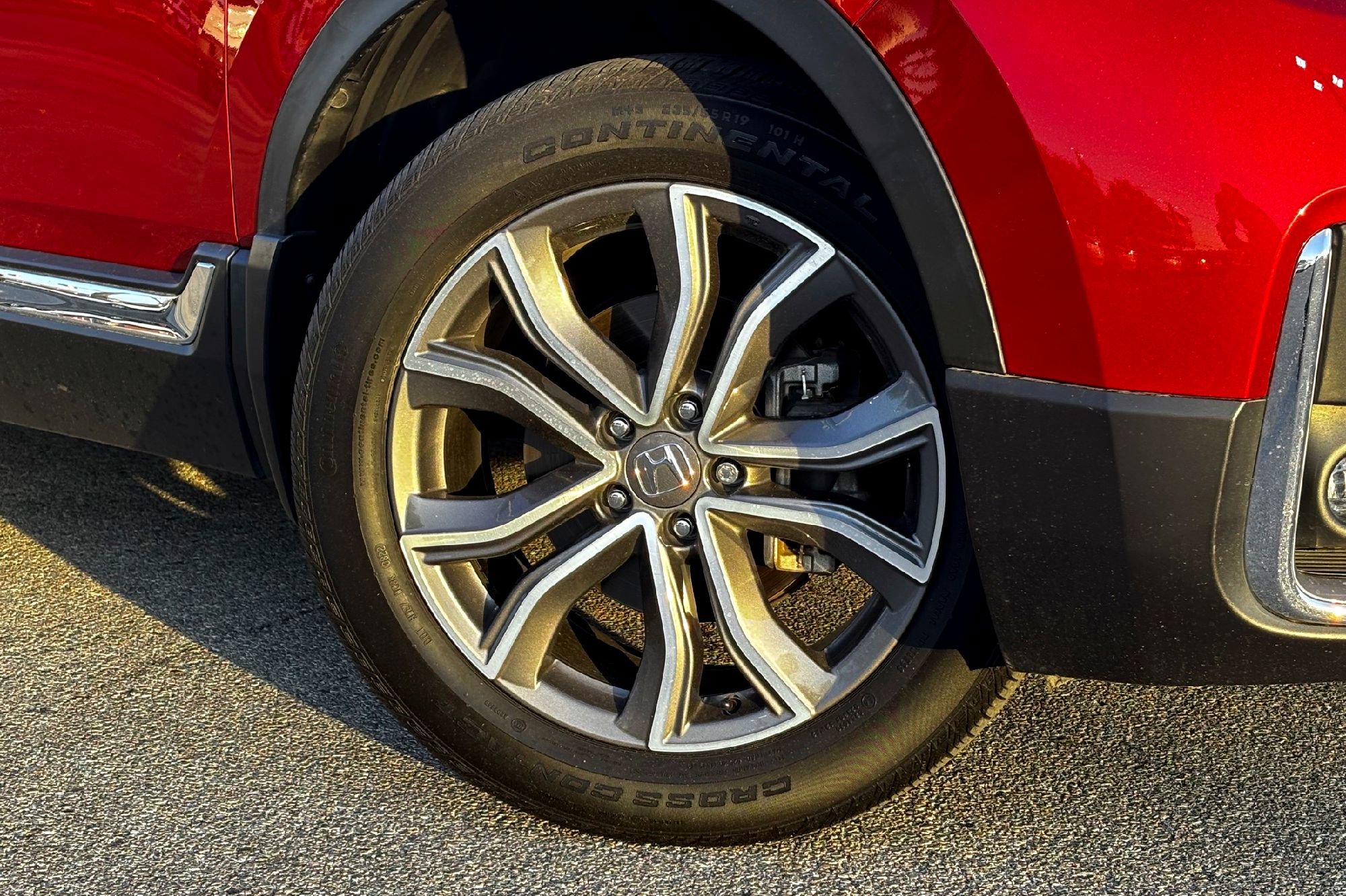 2022 Honda CR-V Touring photo 2