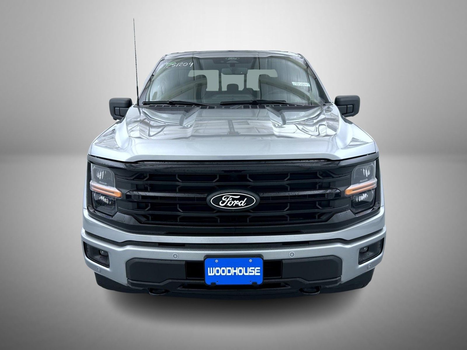 2025 Ford F-150 XLT photo 2