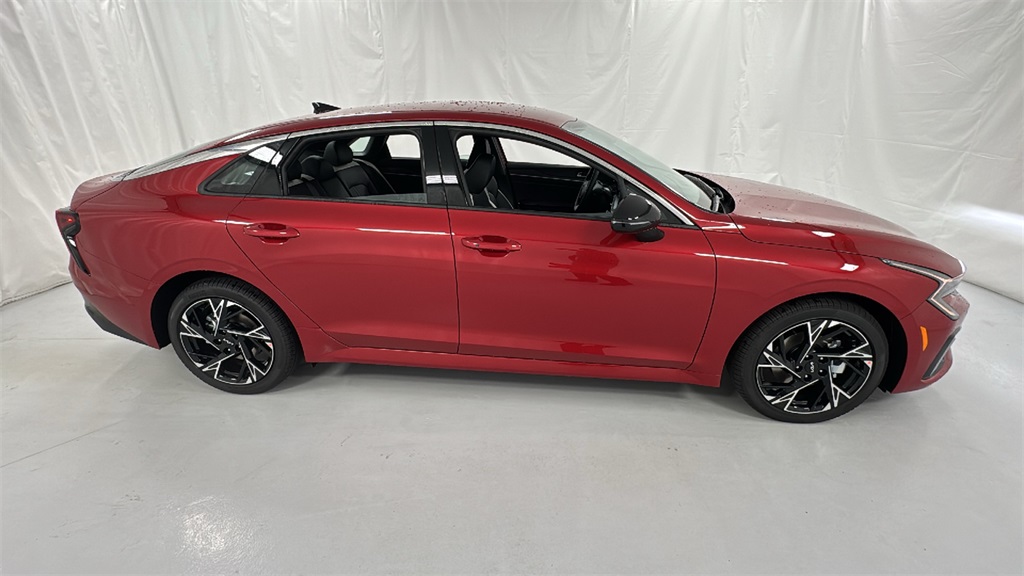 2026 Kia K5 GT-Line photo 2