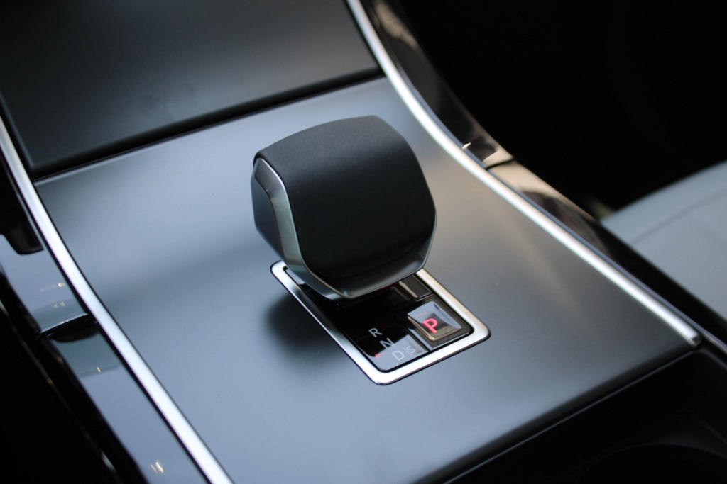 2026 Land Rover Range Rover Evoque S photo 20