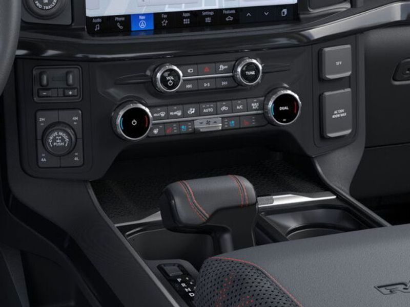 2025 Ford F-150 Raptor photo 8