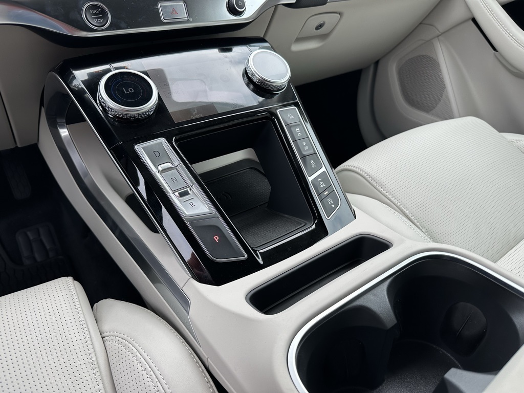 2024 Jaguar I-PACE HSE photo 15