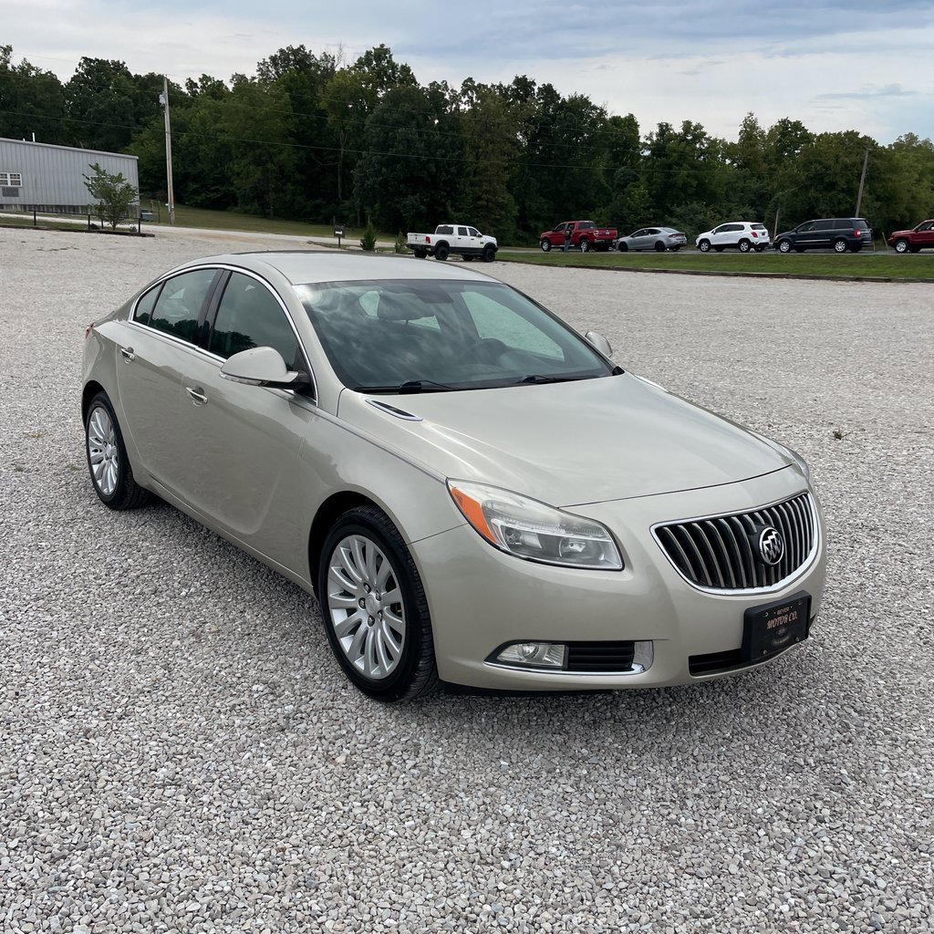2013 Buick Regal Premium I photo 7