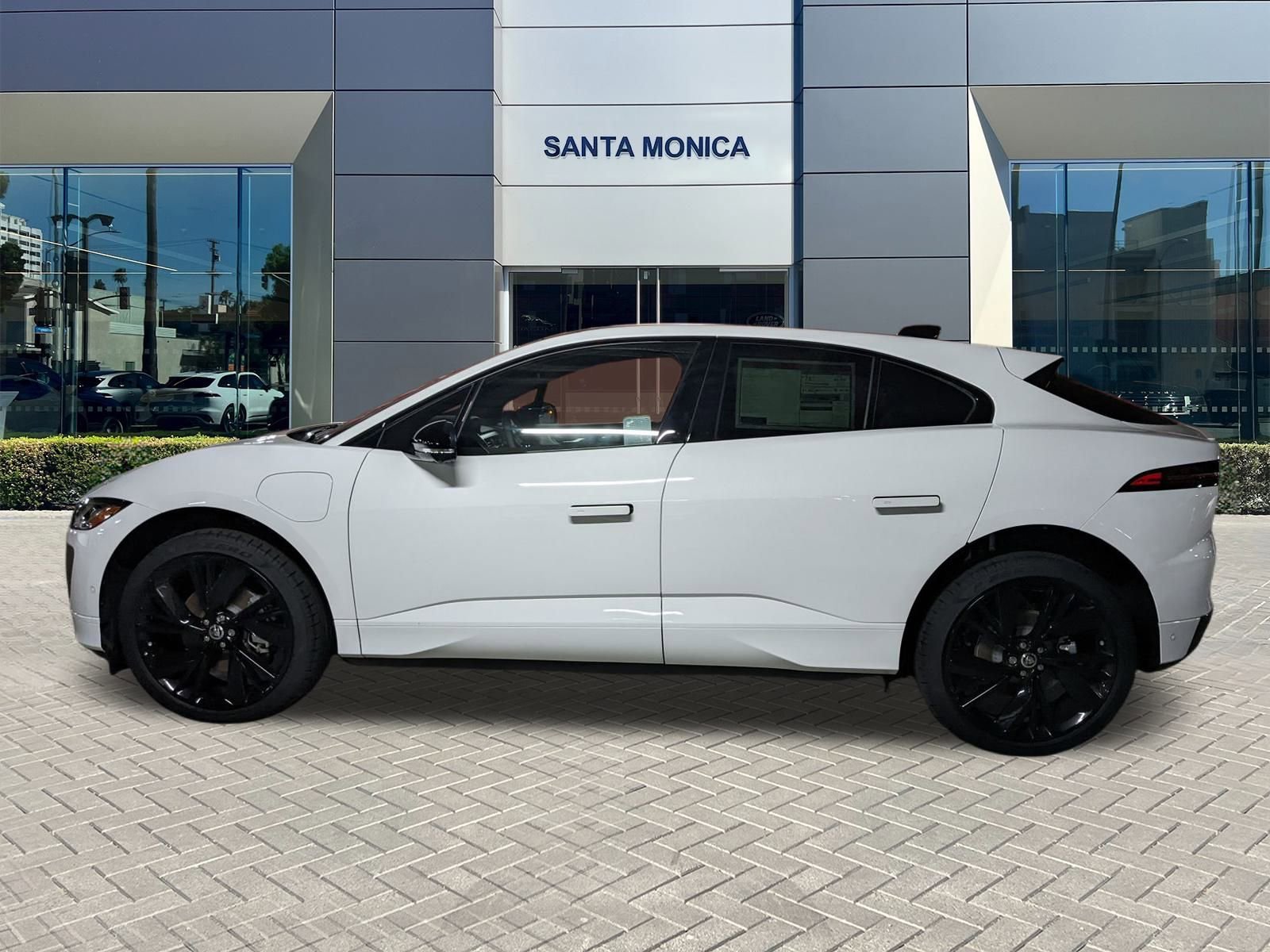 2024 Jaguar I-PACE HSE photo 3