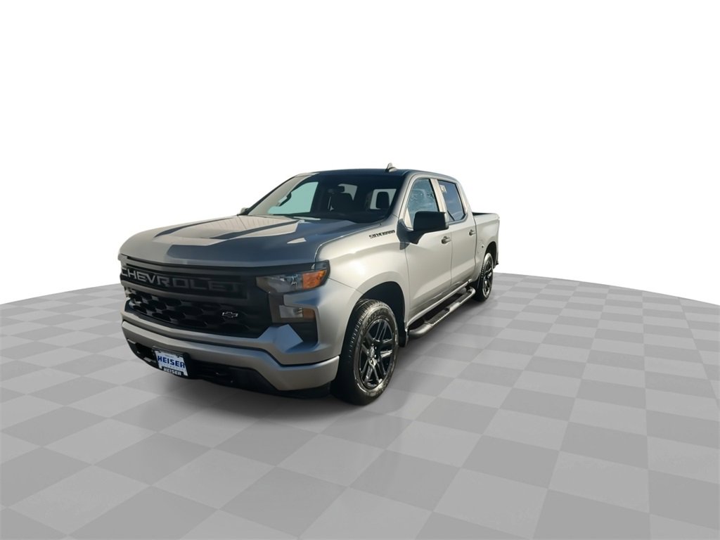 2023 Chevrolet Silverado 1500 Custom photo 4